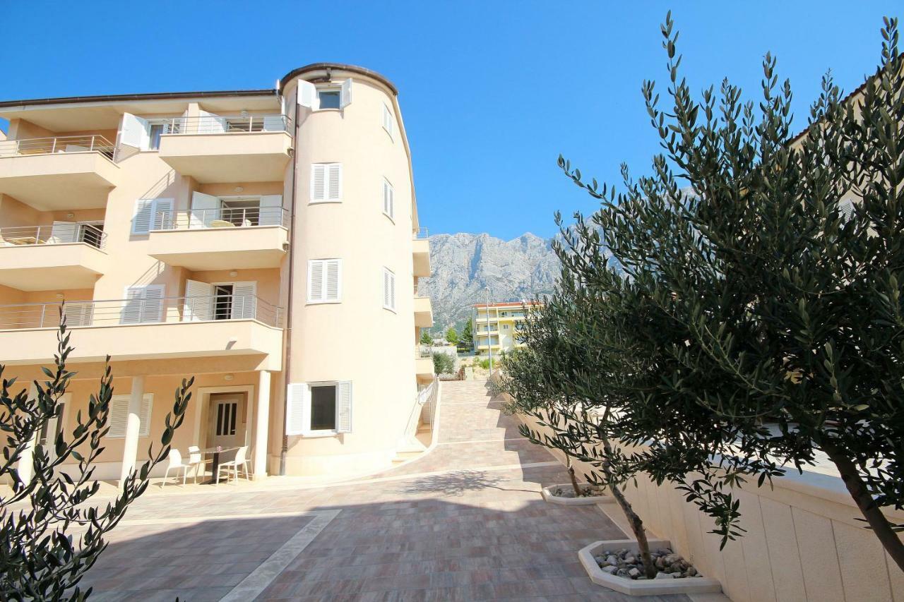 Apartment Domo Makarska Exterior photo